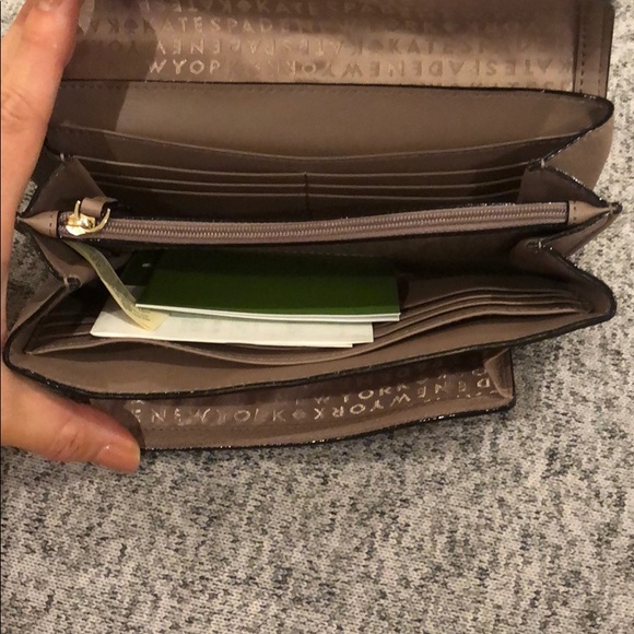 KATE SPADE: Wallet - Picture 4 of 7